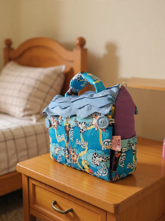 BOLSO CASITA BLUEY POMPONES